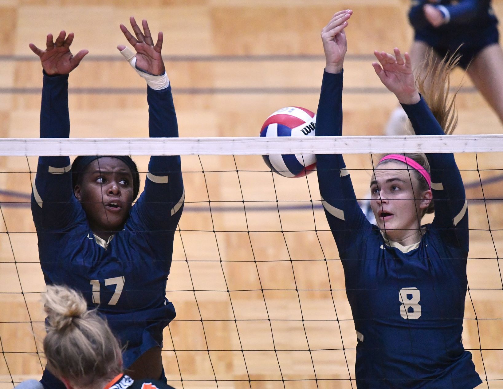 Althoff vs Minooka in 4A Volleyball Sectional Final